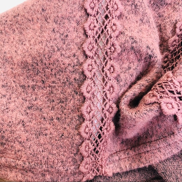 Miss Me Oversized Fleece Top SMALL - Picture 14 of 16